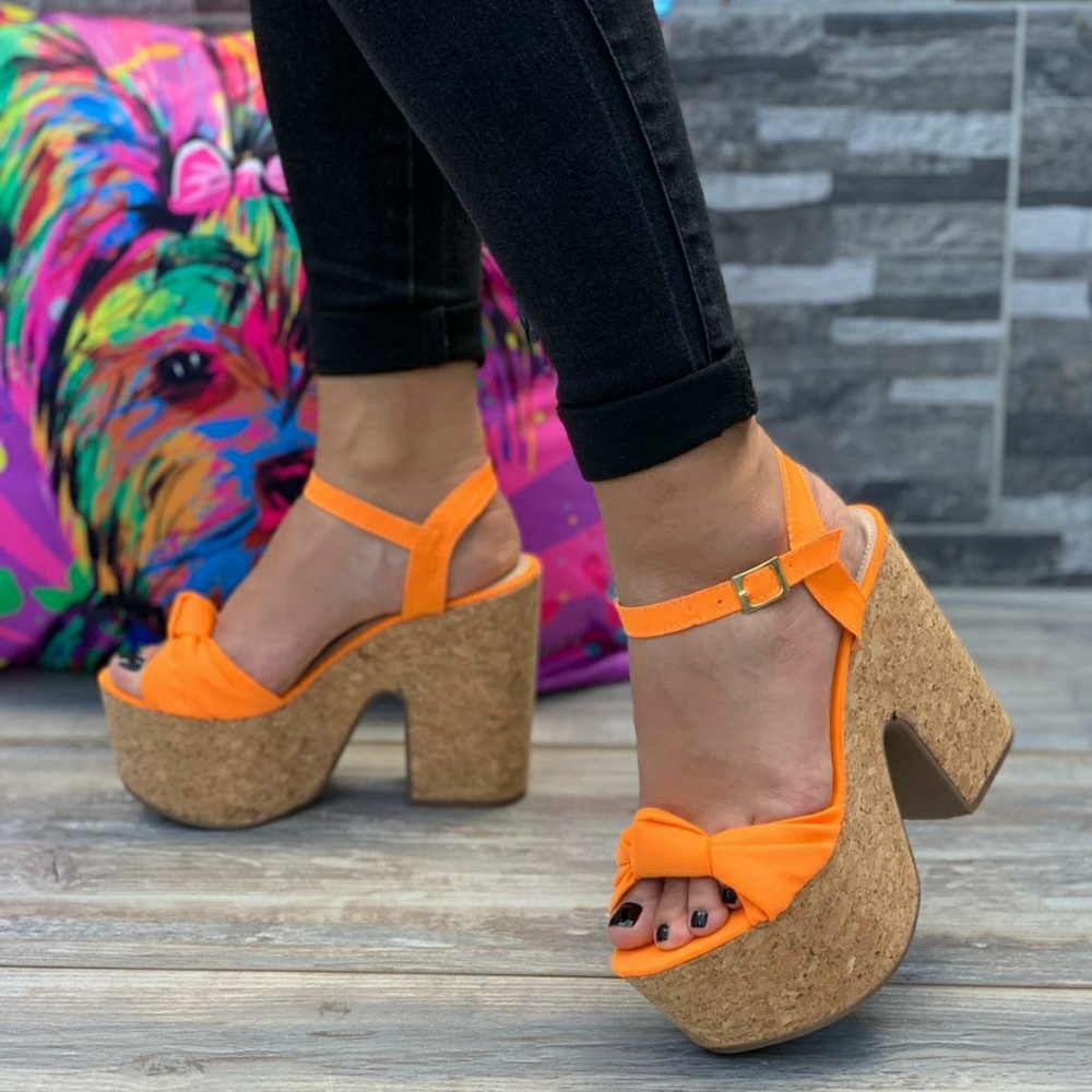 Women's platform - Picture 2 of 4